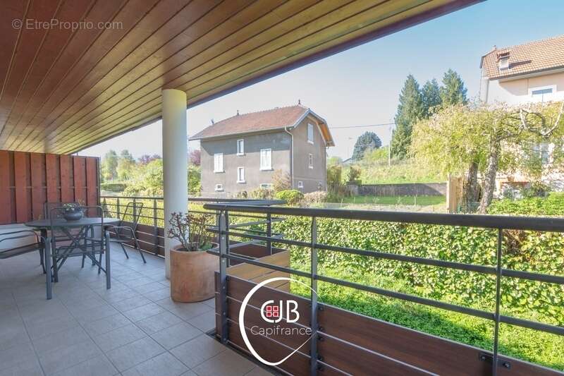 La Roche Sur Foron (74800): Appartement 3 pièces, 1 balcon, 2 terrasses et garage - photo 5