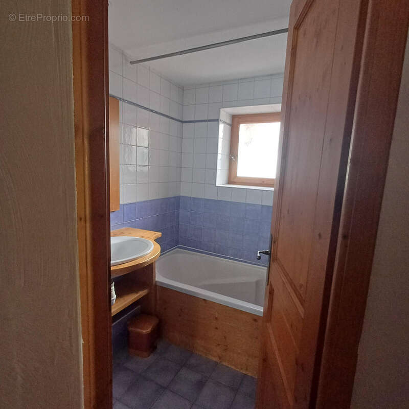 Appartement à LES ALLUES