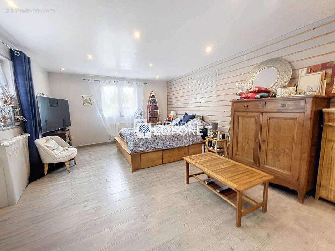 Maison Grentheville 7 pièce(s) 205 m2 - photo 4
