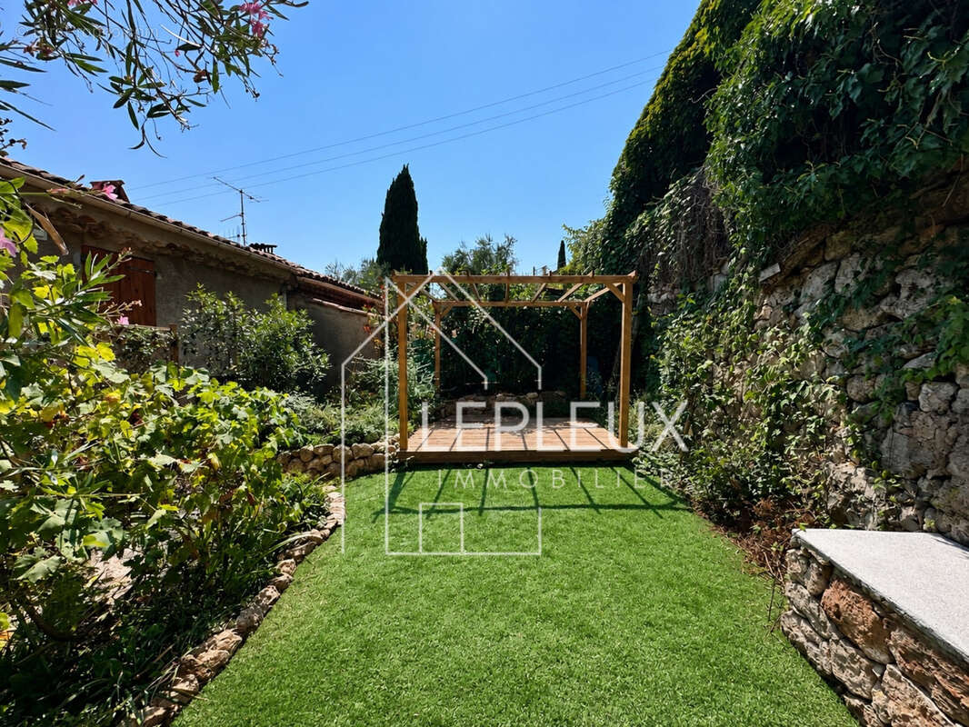 Maison de village 60 m2 avec jardin à Spéracèdes 3 pièces - photo 4
