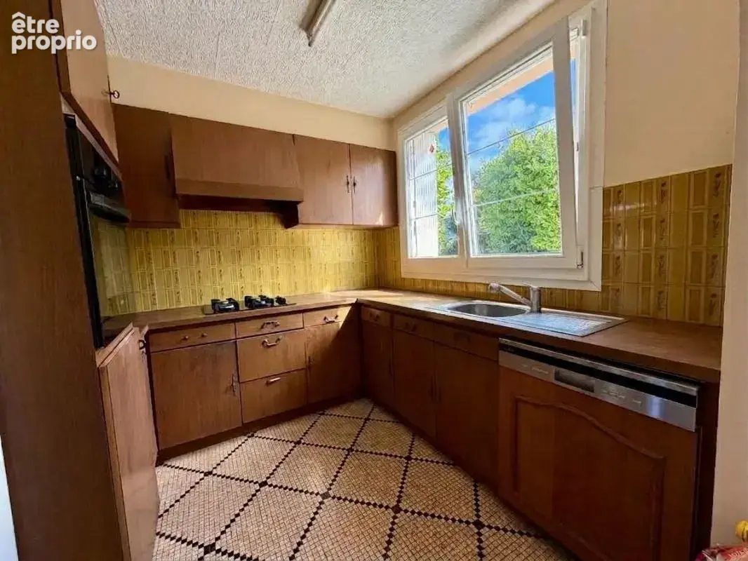 Plougastel-Daoulas, proche Keraliou maison T9 avec dépendance - photo 1