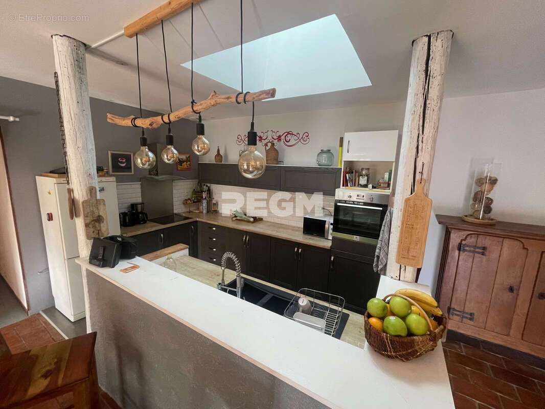 A vendre Hérault 34550 Bessan - proche Agde et mer - unique opportunité Maison 162 m2 en pierres entièrement rénovée type Longèr - photo 9