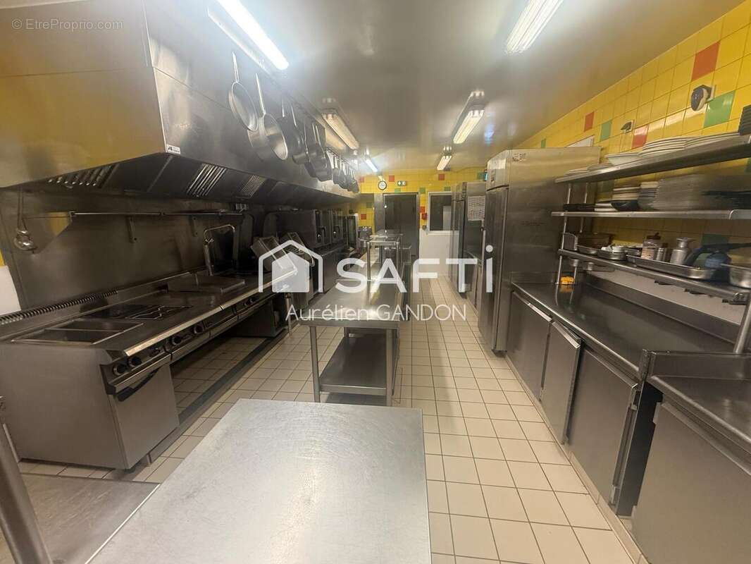 Photo 3 - Commerce à JOIGNY