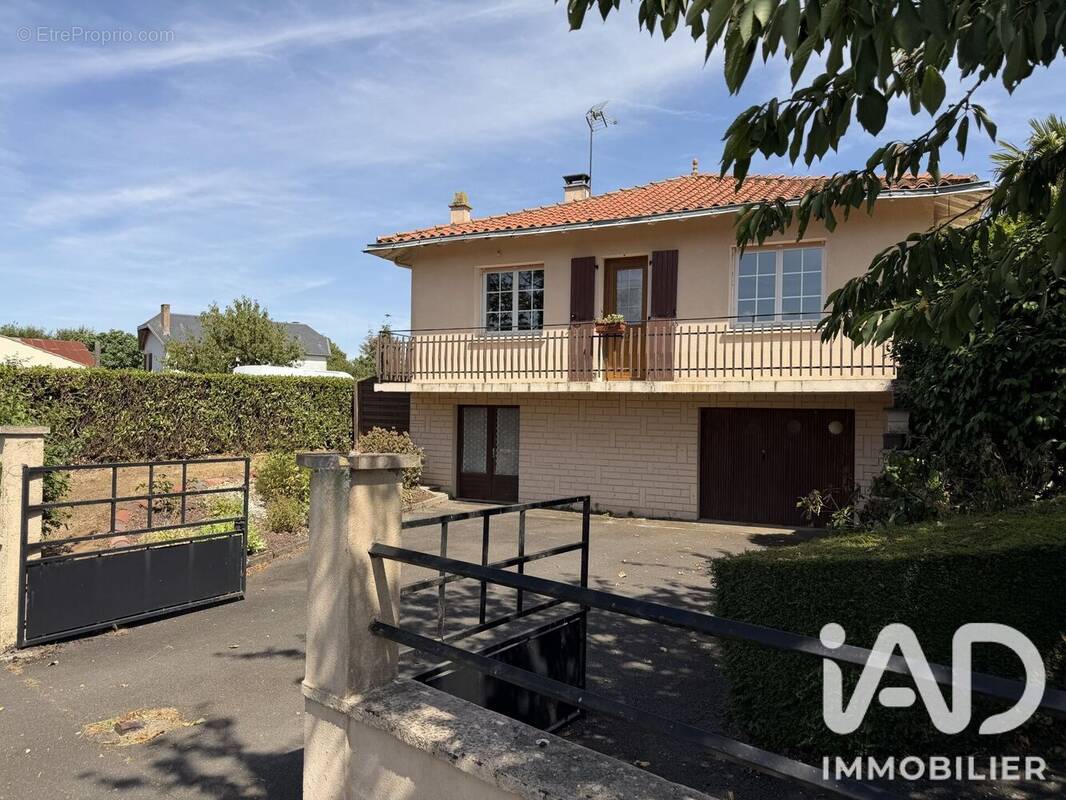 Photo 1 - Maison à SAINT-MAURICE-DES-NOUES