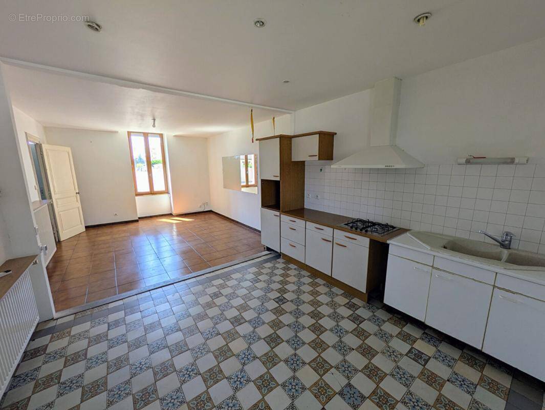 Appartement à LE COTEAU