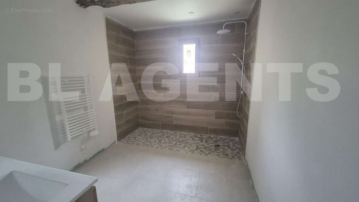 SDE - Maison à PUYLAUSIC