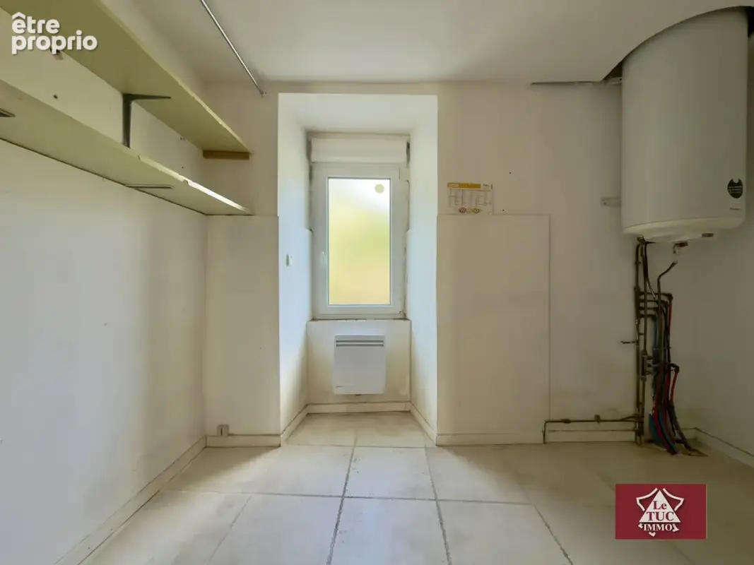 Grande maison en pierre avec dépendances et jardin - photo 19