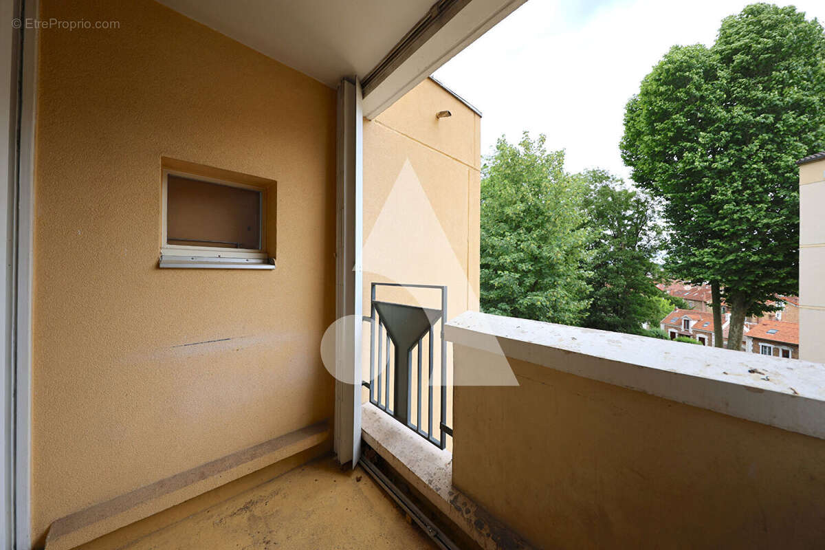 Appartement à CORBEIL-ESSONNES