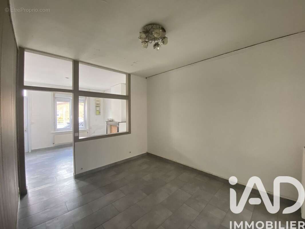 Maison 90 m² à Waziers  - photo 3