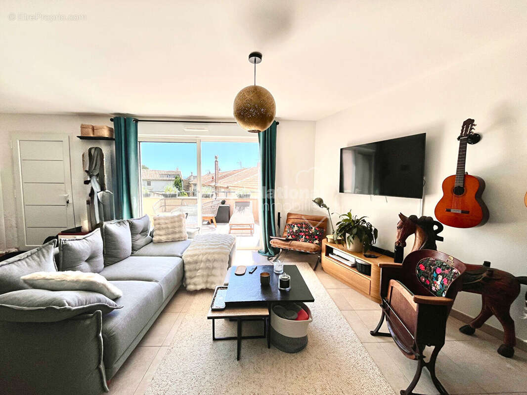 Appartement à MAILLANE