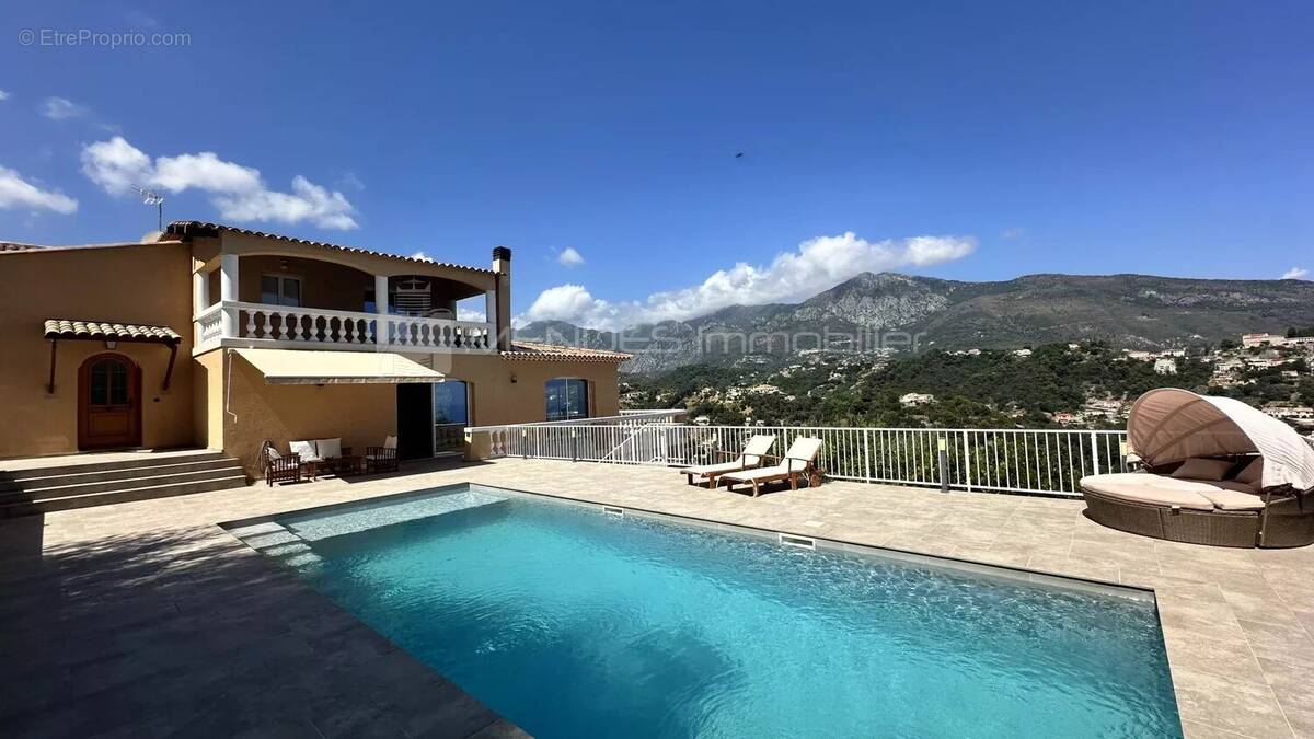 Photo Maison à Menton au prix de 2 100 000€