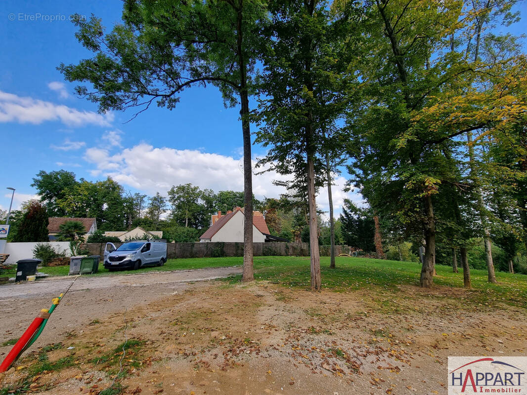 Terrain à BOISSETTES