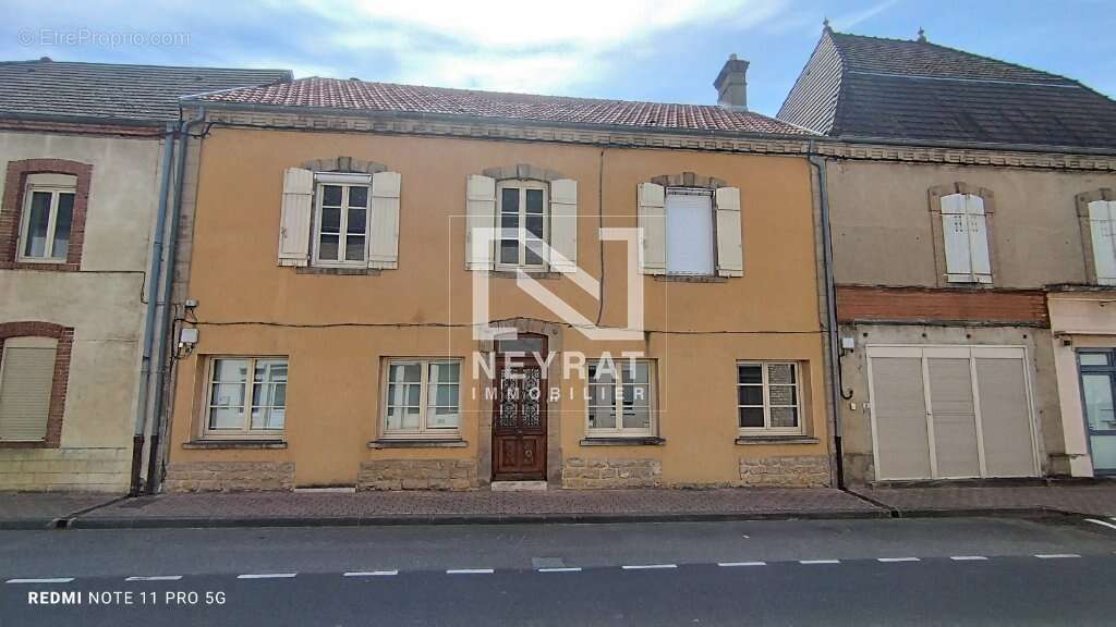 Maison à MERVANS