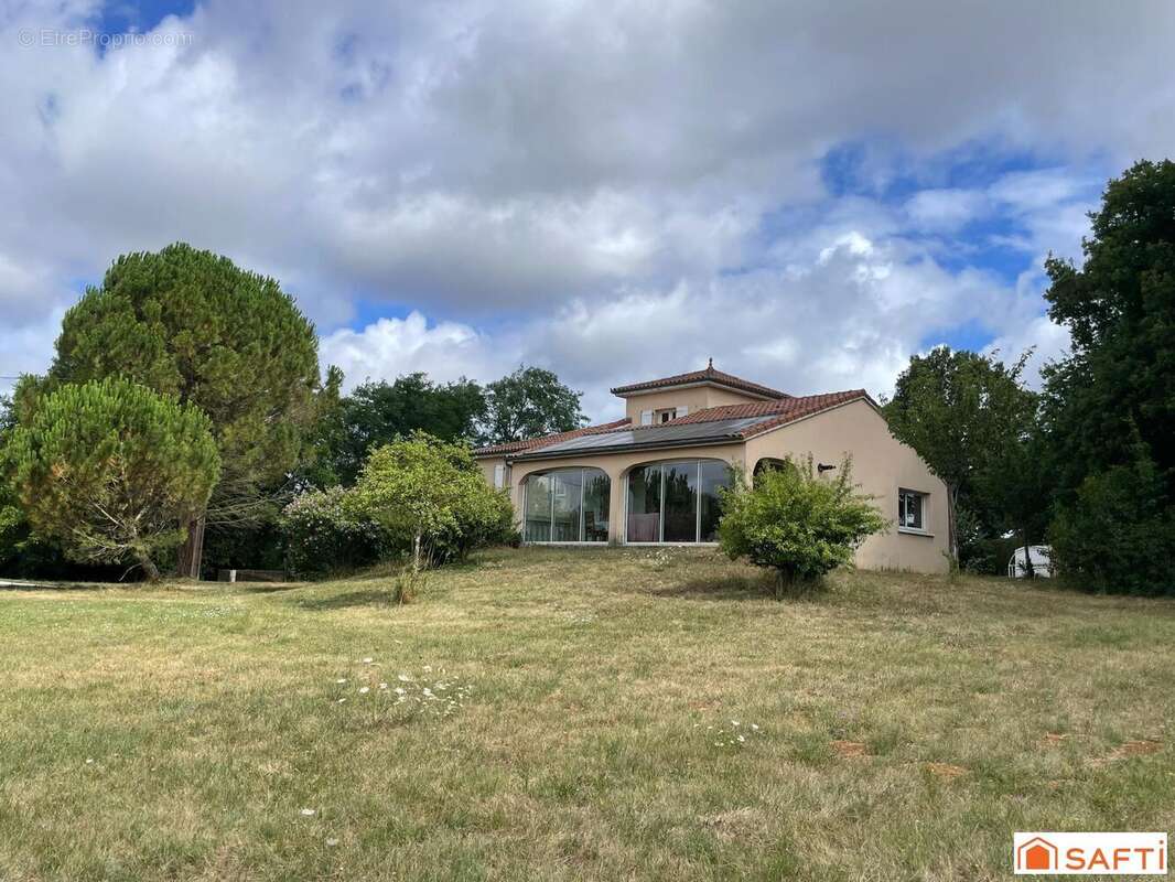 Photo 2 - Maison à MONTBAZENS