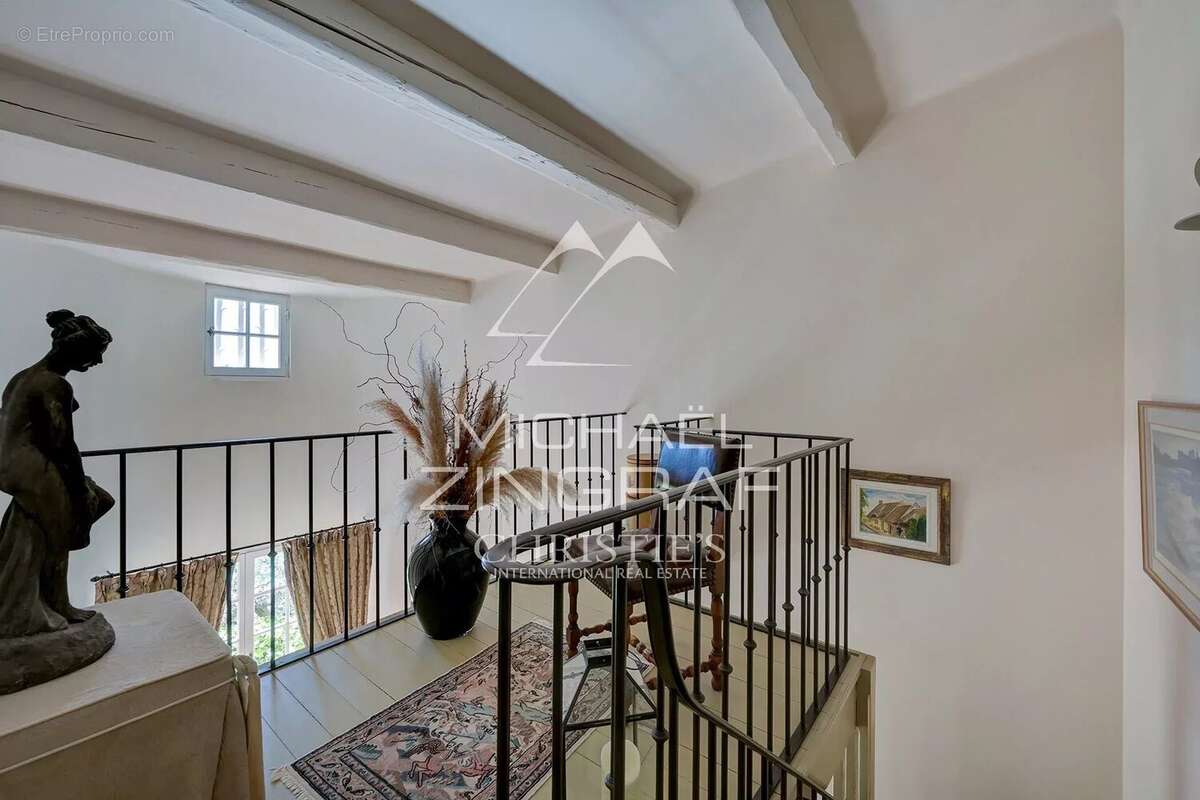 Maison à PELISSANNE