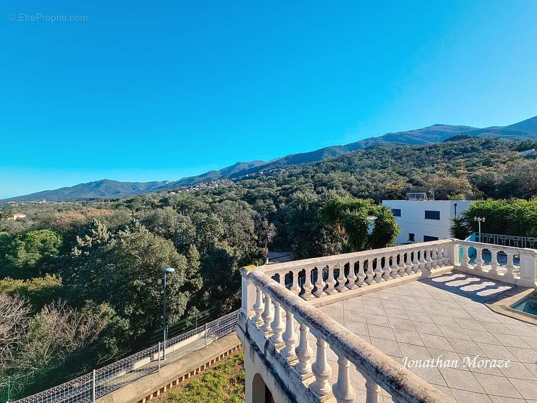 Maison à VILLELONGUE-DELS-MONTS