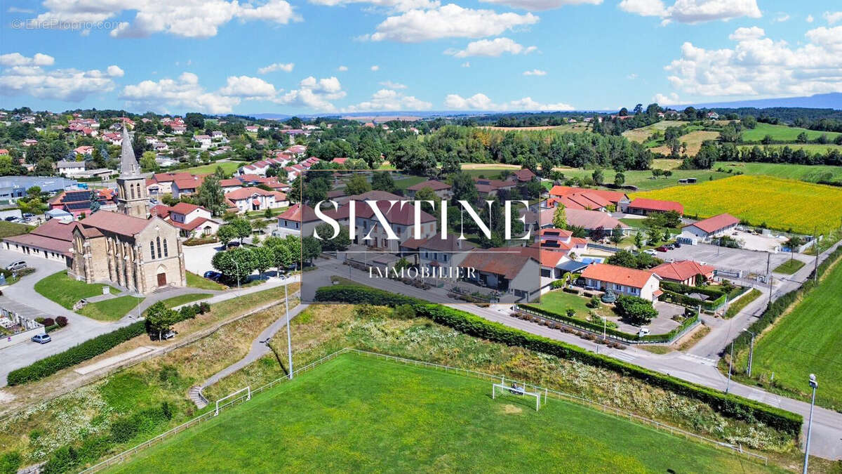 Appartement à ROCHETOIRIN