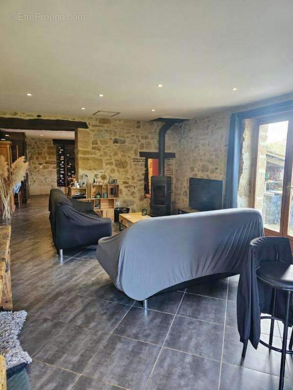 Maison à SAINT-JEAN-MIRABEL