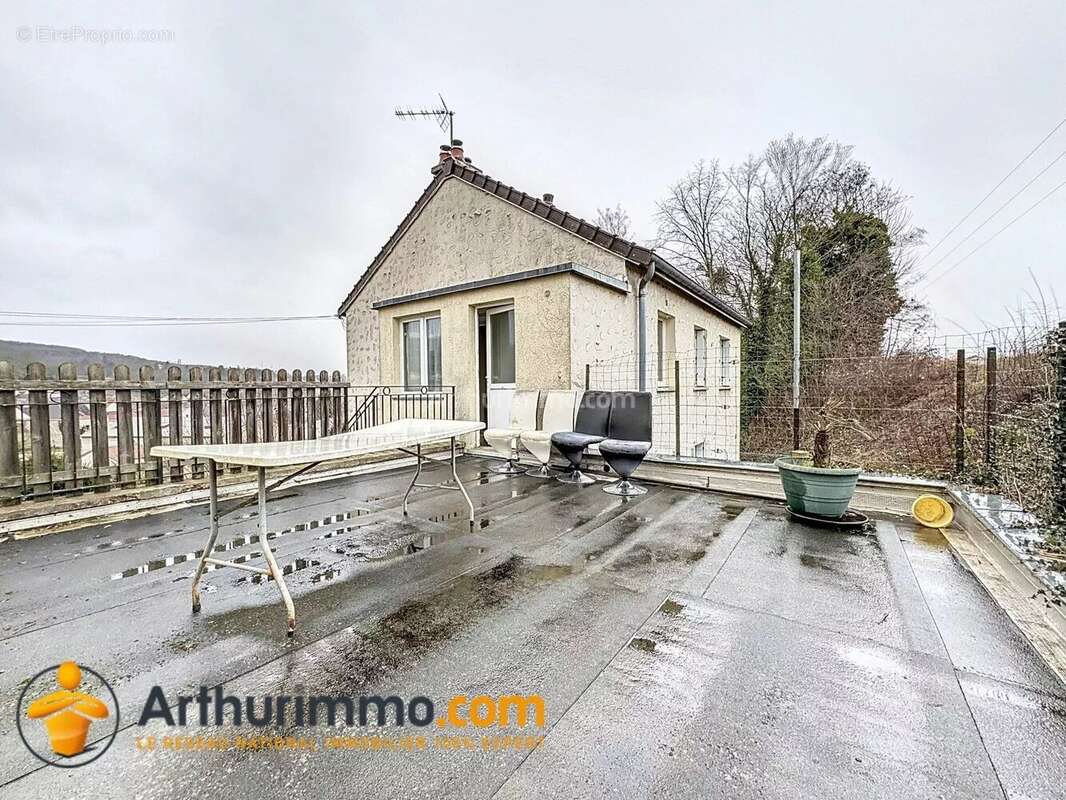 Maison à CHIGNY-LES-ROSES