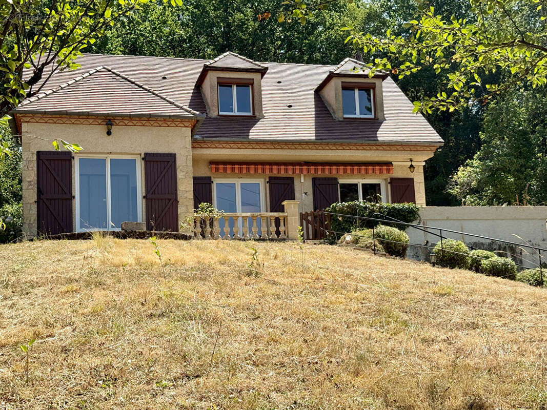 LOT  LUZECH - Maison 6 Pièces123M² Sur 1 456 M² De Terrain. - photo 18