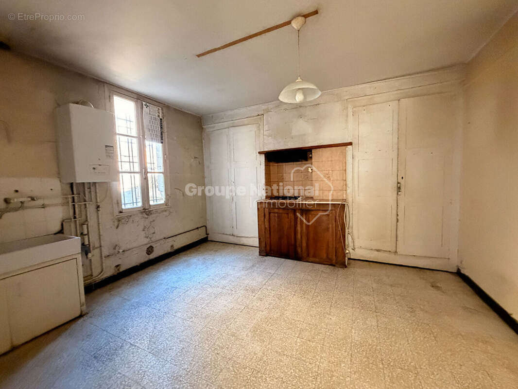 Appartement Beaucaire 4 pièce(s) 120 m2 - photo 4