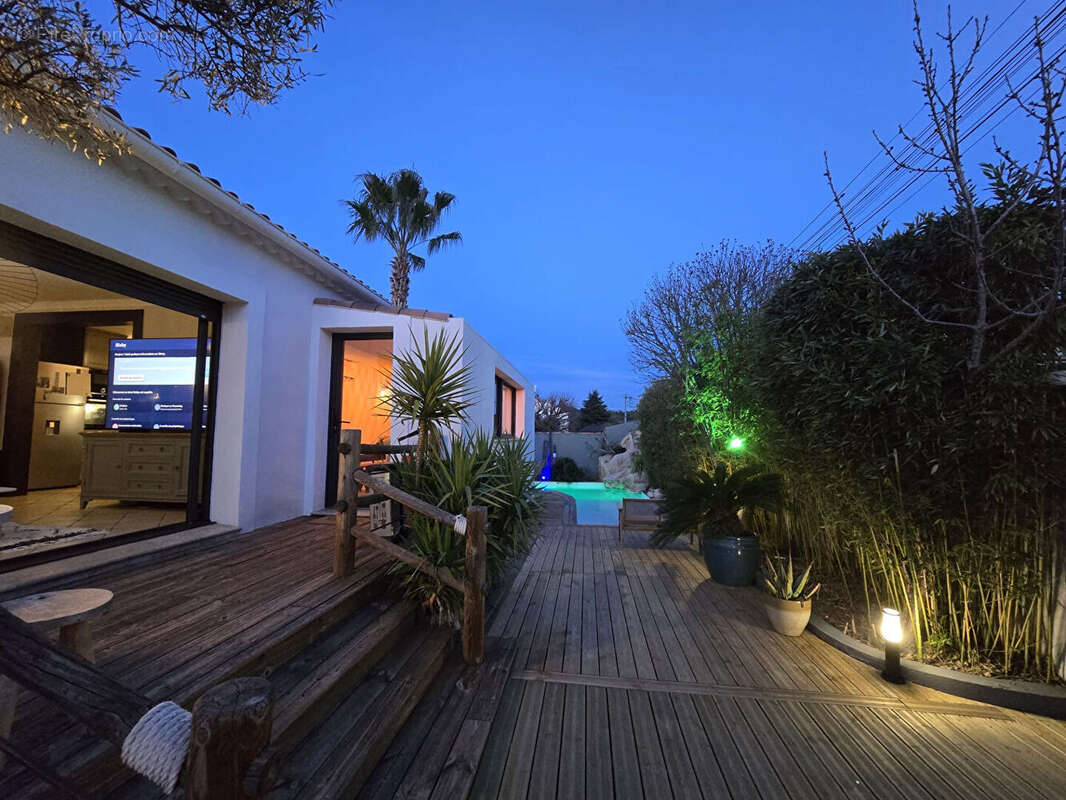 Maison à SAINT-VICTORET