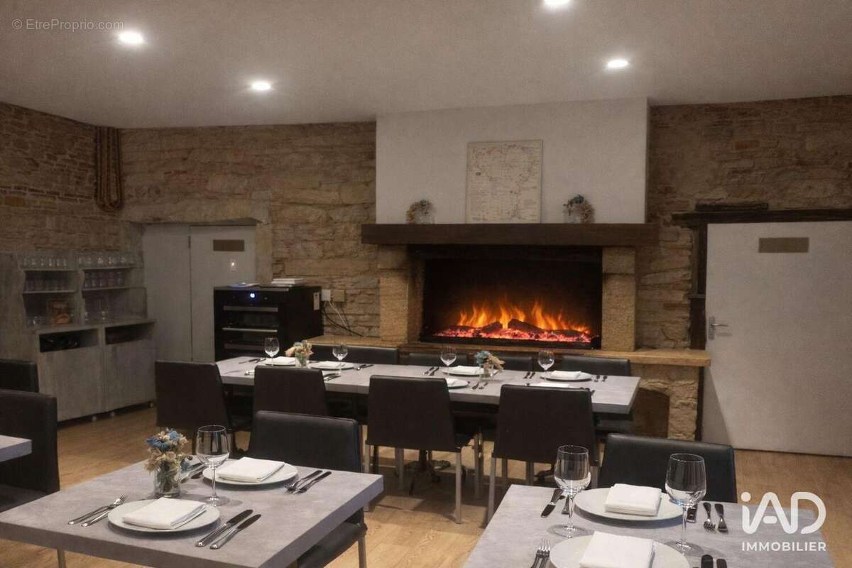 Photo 2 - Commerce à CHAGNY