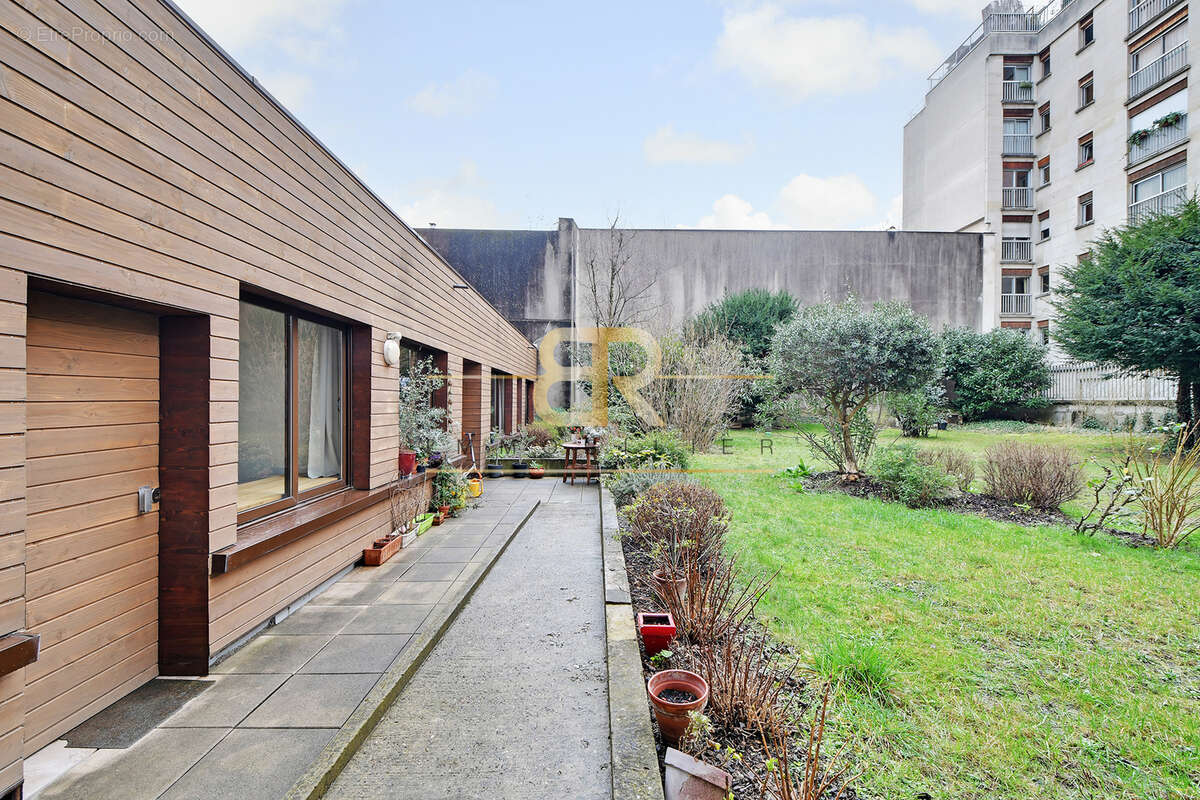 Appartement à PARIS-11E