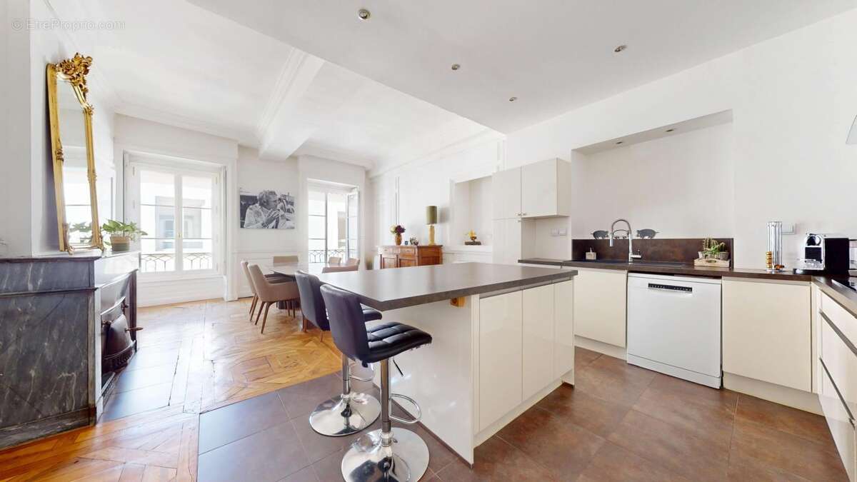 Appartement à LYON-1E