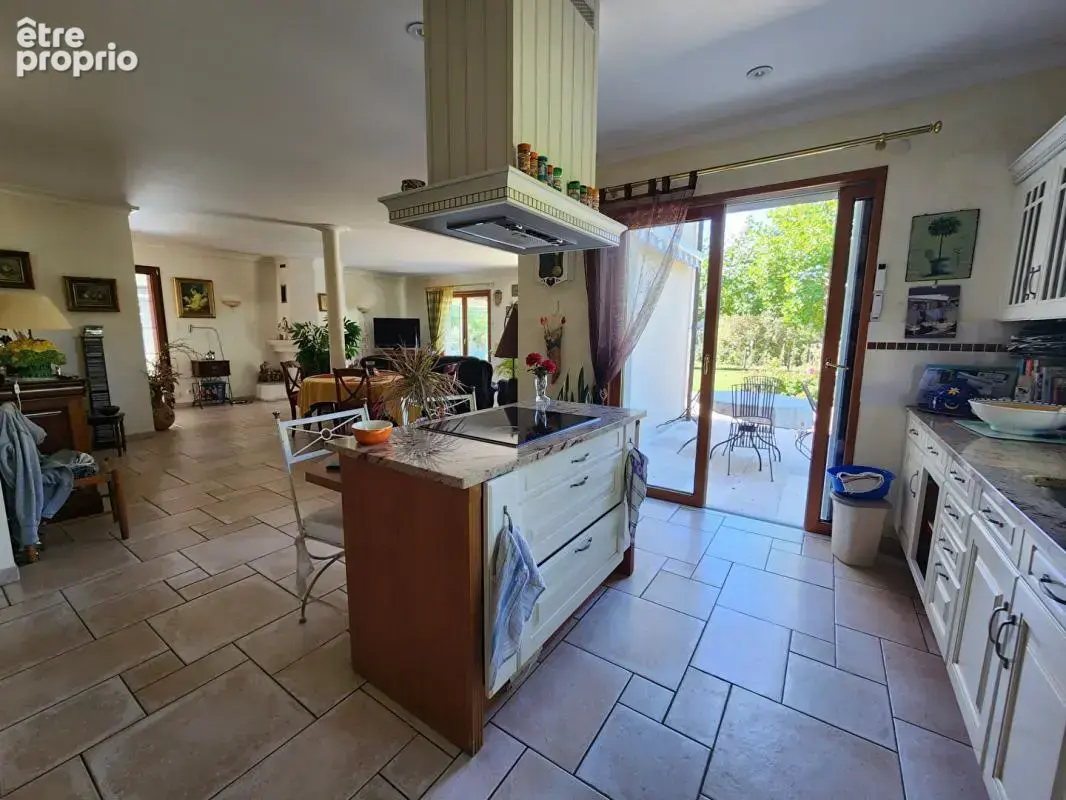 Maison Esvres 7 pièce(s) 246 m2 - photo 9