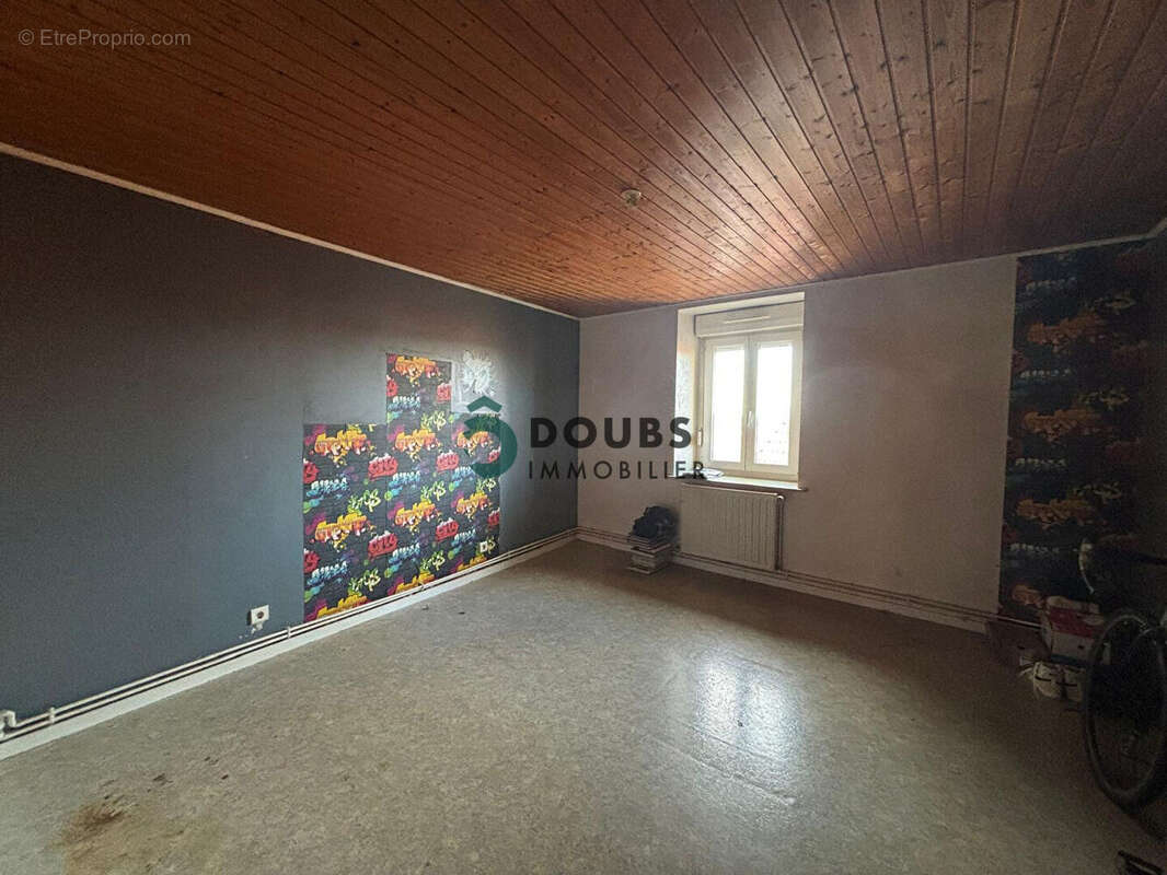 Appartement à VERCEL-VILLEDIEU-LE-CAMP