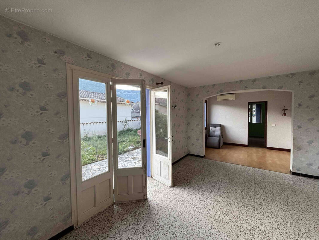 Maison 122m2 - 7p - Garage et jardin - SUMENE - photo 3