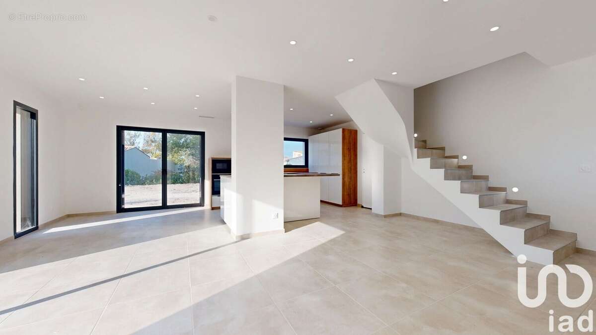 Photo 2 - Maison à EYGUIERES