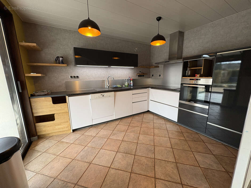 Maison à BIANS-LES-USIERS