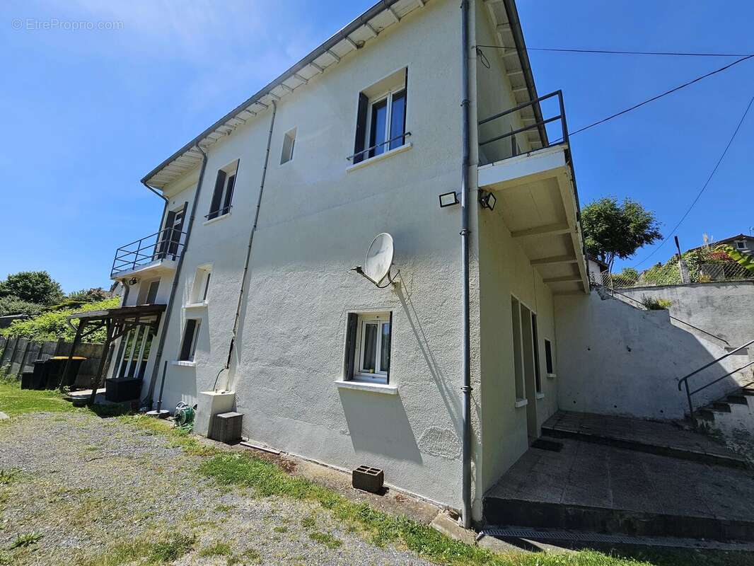 Maison à CONFOLENS