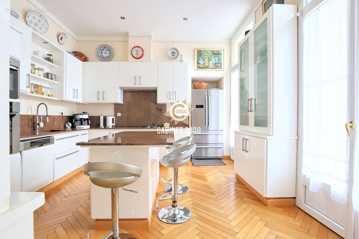 Appartement à HYERES