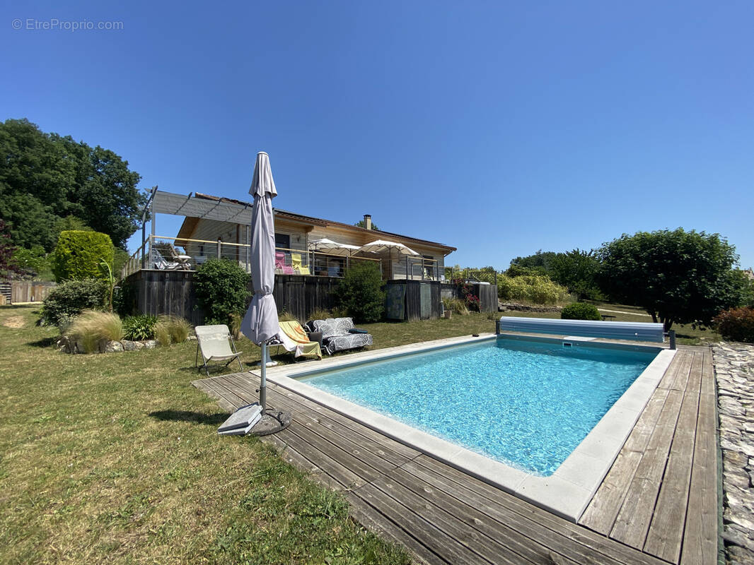 Maison à GARAT