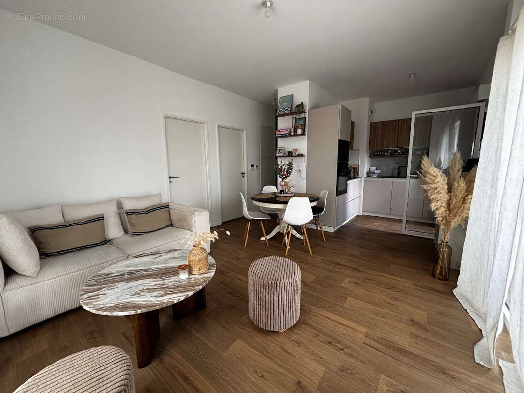 Appartement à LE RHEU