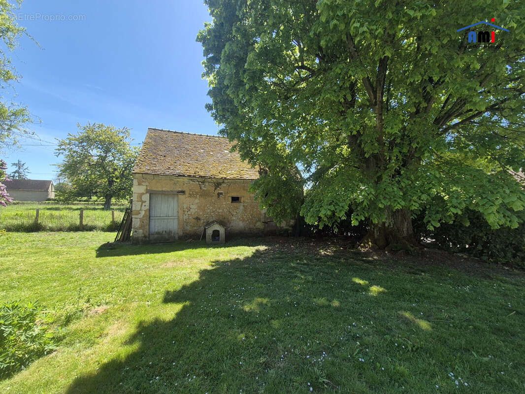 Maison à BELLOU-SUR-HUISNE