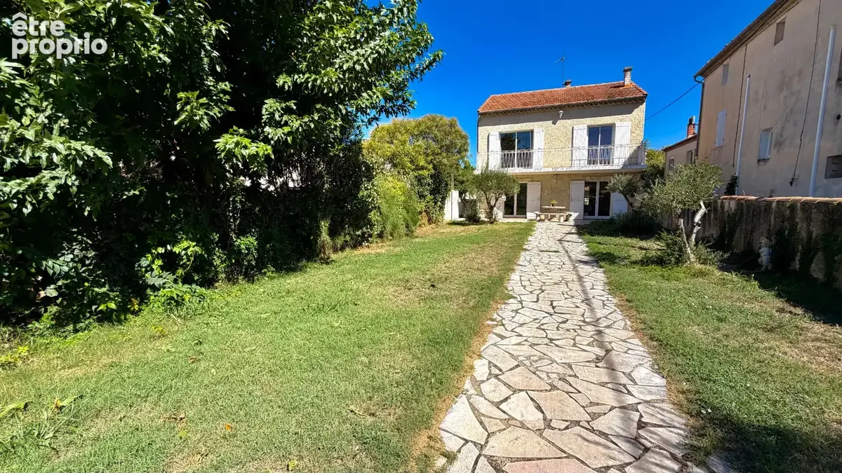 Maison  au calme, proche du centre sur 342 m² de jardin constructible. - photo 17