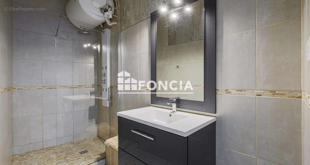 Appartement grand T2 – 61,40 m² – Grenoble Centre début libération - photo 9