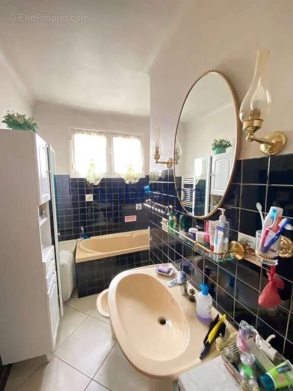 Maison à ECHIROLLES