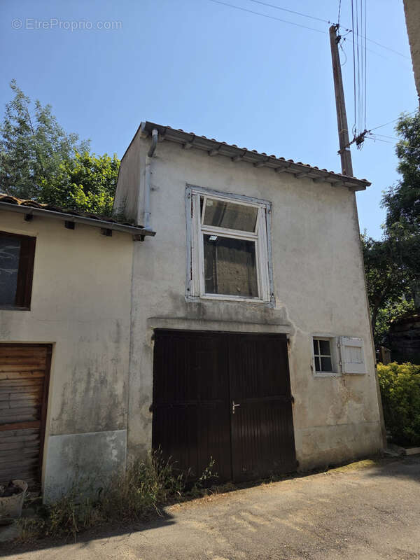 Maison de village avec grange et terrain   Brassac (09) - photo 11