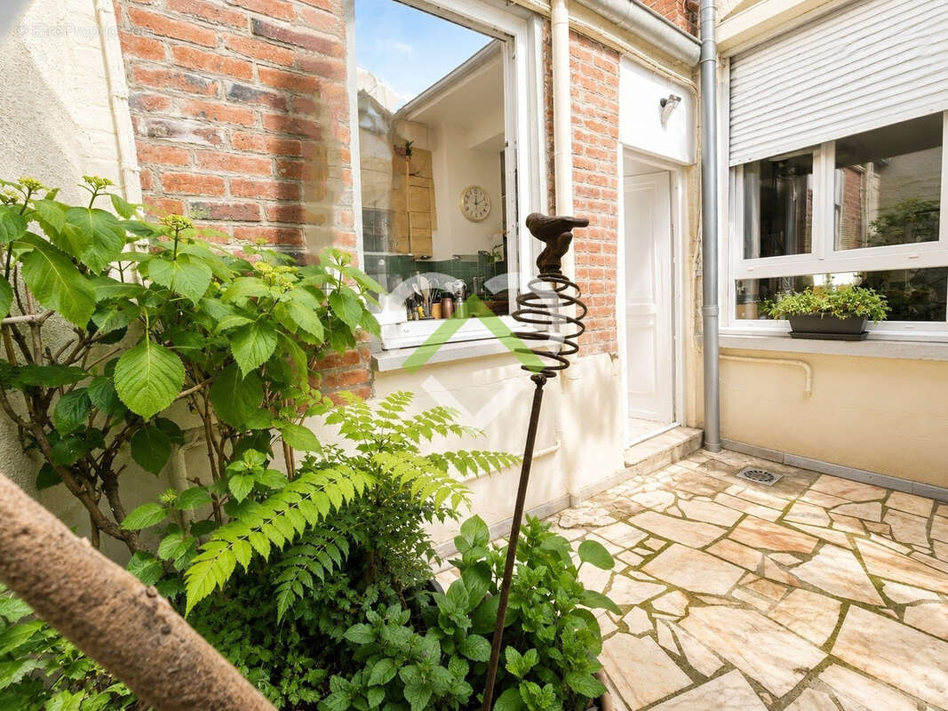 Maison à CROIX