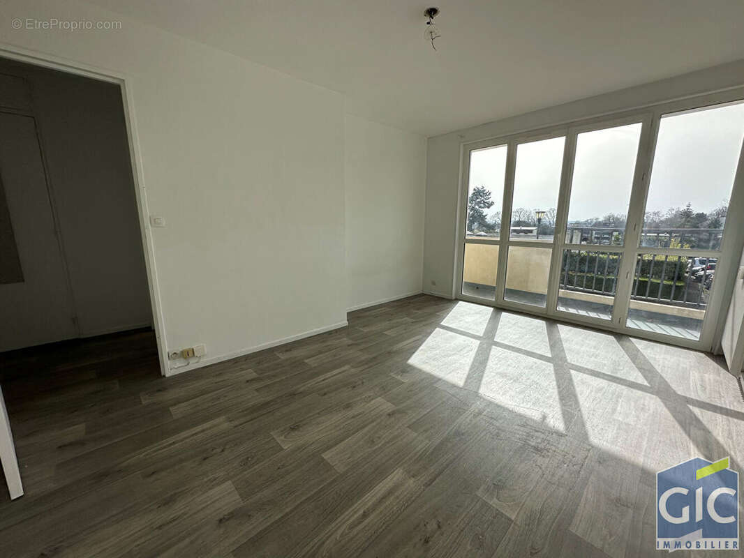 Appartement à HEROUVILLE-SAINT-CLAIR