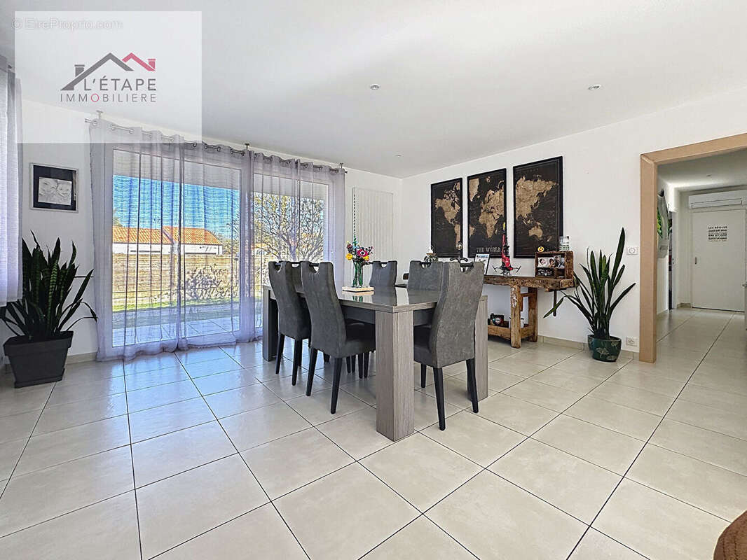 Maison à GROSBREUIL