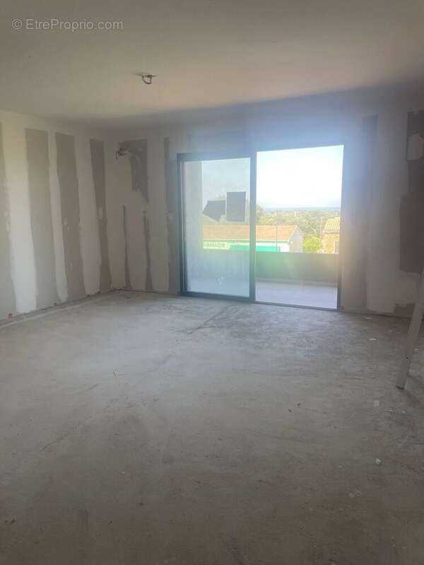 T3 NEUF avec cuisine équipée et belle terrasse Venzolasca - en cours de finition - photo 2