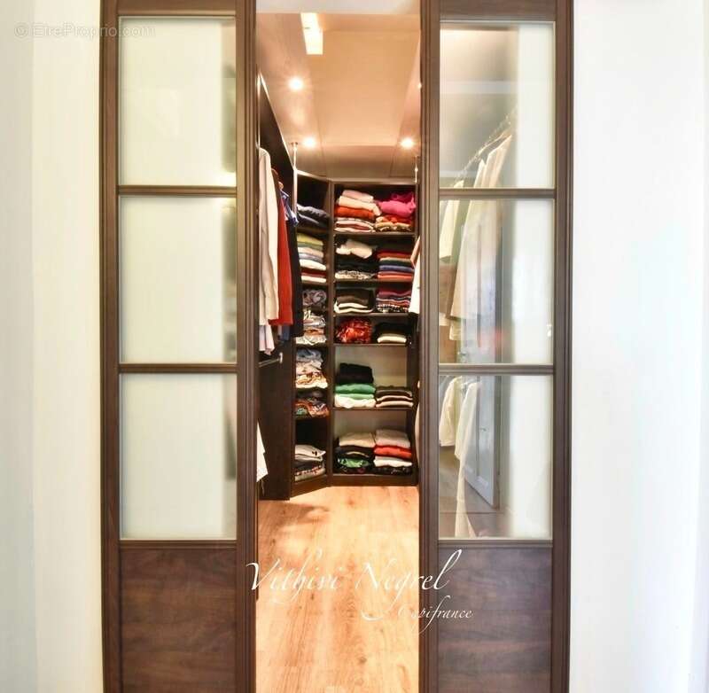 Propriété à vendre 8 pièces et annexe  MOURIES (13) - photo 16