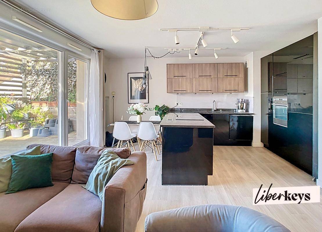 Appartement à RILLIEUX-LA-PAPE