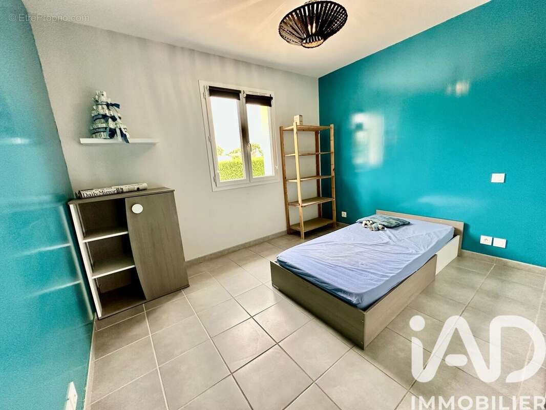 Maison 155 m² à Ambrault  - photo 7